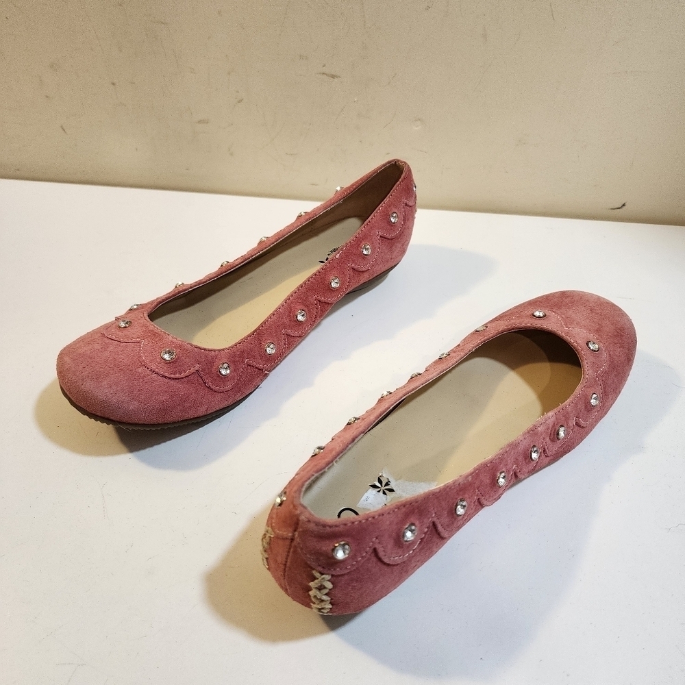 So Sued Leather Upper Pink Shoes size 8